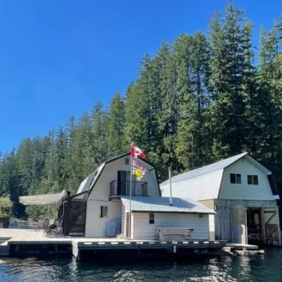 11662 Powell Lake, Powell River, BC