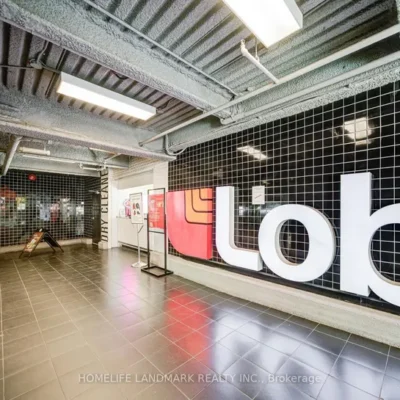 396 St Clair Avenue W, Toronto, ON