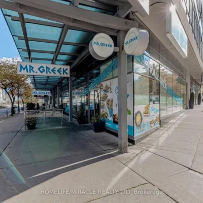 333 Bremner Boulevard, Toronto, ON