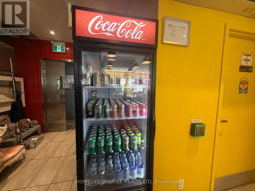 563 Yonge Street, Toronto, ON - Image 13