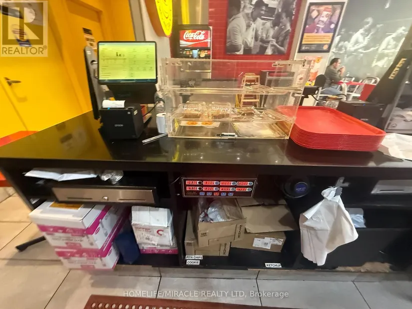 563 Yonge Street, Toronto, ON - Image 7