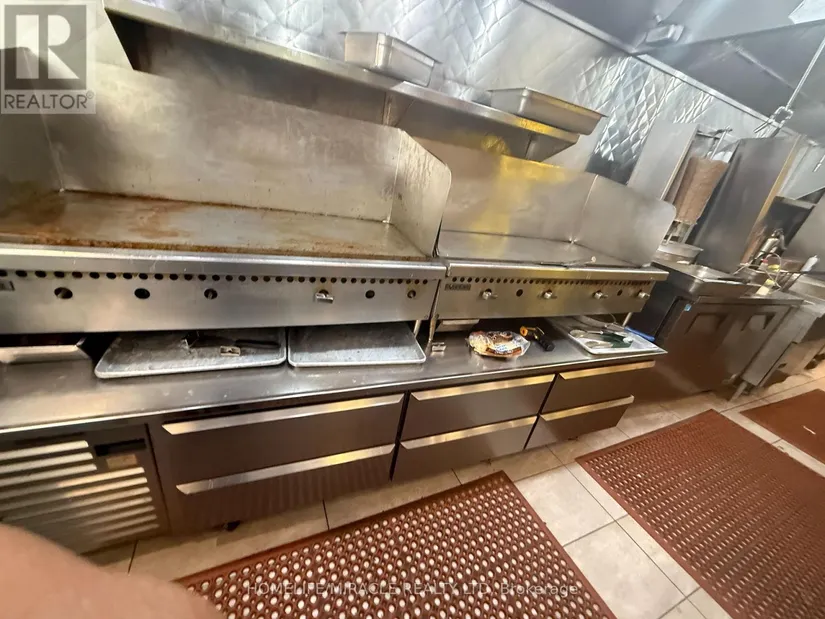 563 Yonge Street, Toronto, ON - Image 10