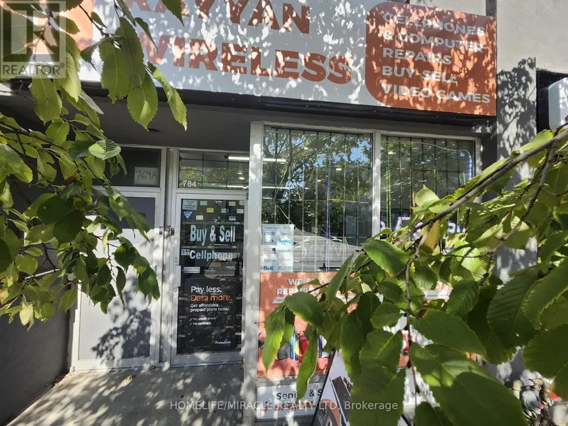 286 - 764 Danforth Avenue, Toronto, ON - Image 3