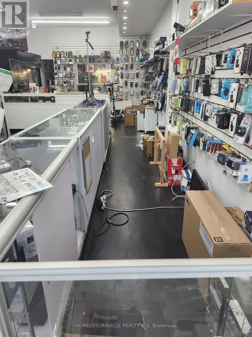 286 - 764 Danforth Avenue, Toronto, ON - Image 4