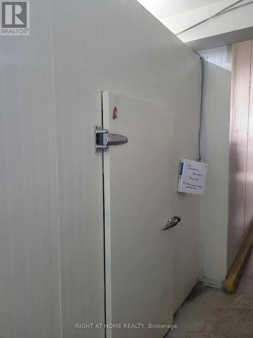 #11 - 471 Jevlan Drive, Vaughan, ON - Image 6