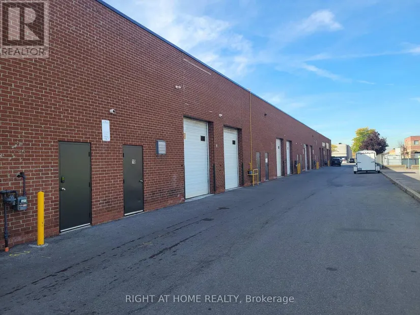 #11 - 471 Jevlan Drive, Vaughan, ON