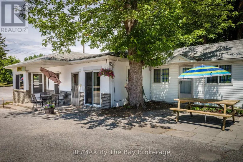 169 Mosley Street, Wasaga Beach, ON - Image 30