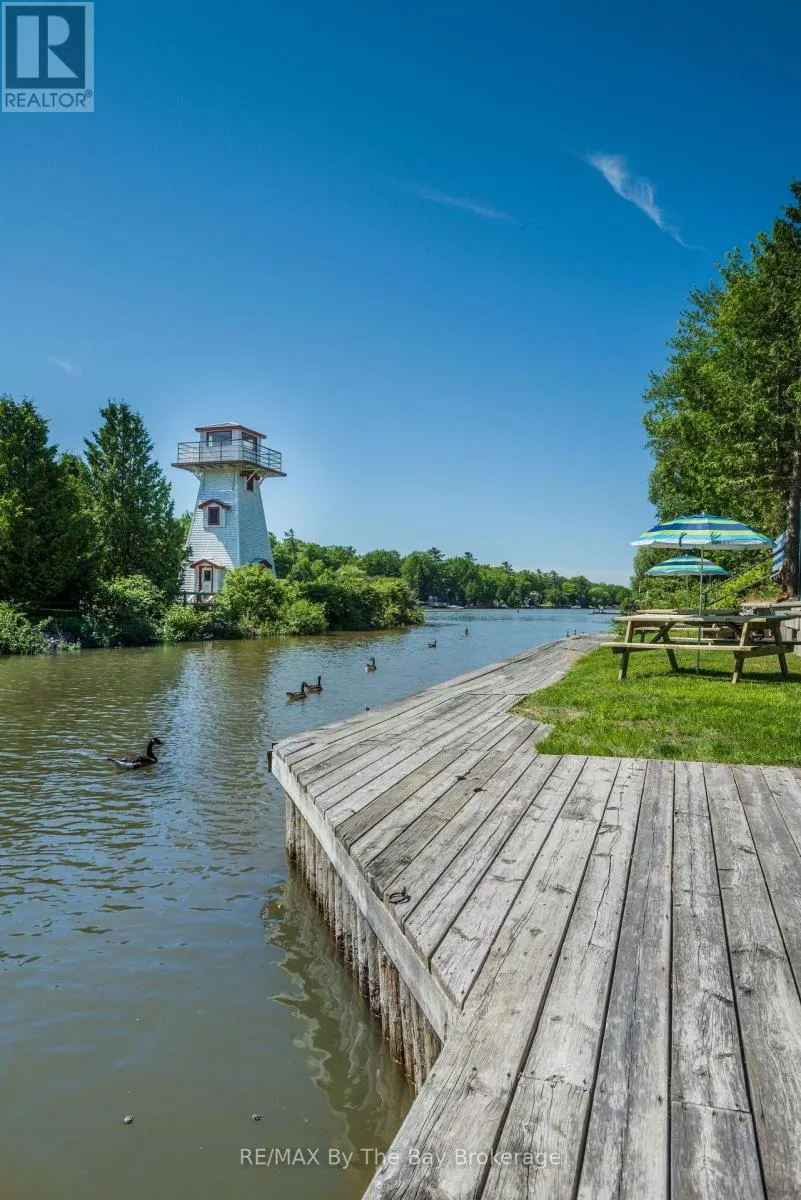 169 Mosley Street, Wasaga Beach, ON - Image 9