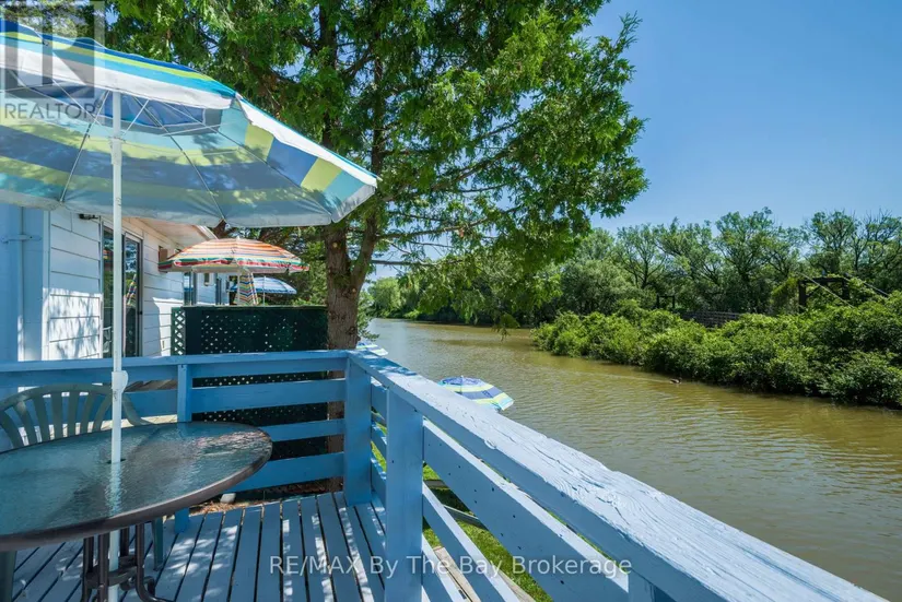 169 Mosley Street, Wasaga Beach, ON - Image 11