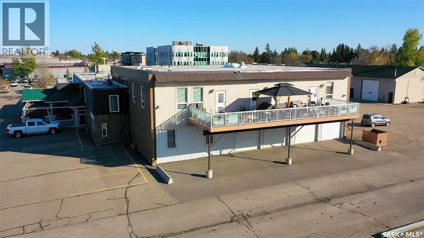 516 & 522 Broadway Street W, Yorkton, SK - Image 26