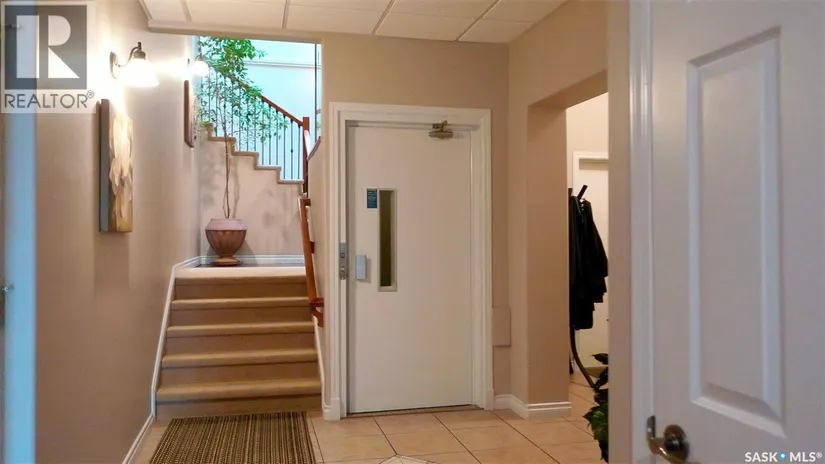 516 & 522 Broadway Street W, Yorkton, SK - Image 29