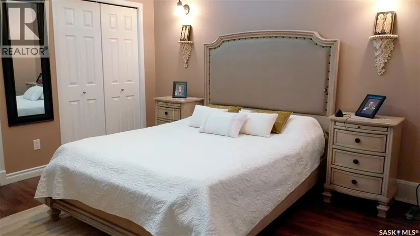 516 & 522 Broadway Street W, Yorkton, SK - Image 34