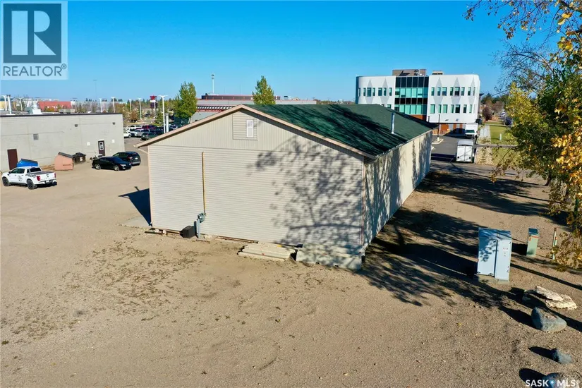 516 & 522 Broadway Street W, Yorkton, SK - Image 45