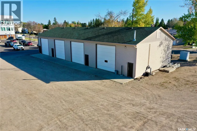 516 & 522 Broadway Street W, Yorkton, SK - Image 46