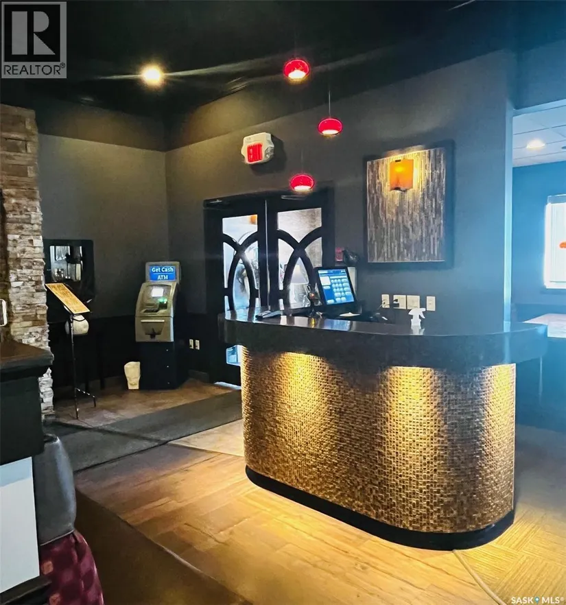 516 & 522 Broadway Street W, Yorkton, SK - Image 8