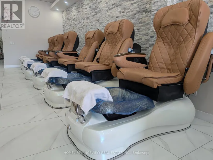 9 - 1865 Lakeshore Road W, Mississauga, ON - Image 4