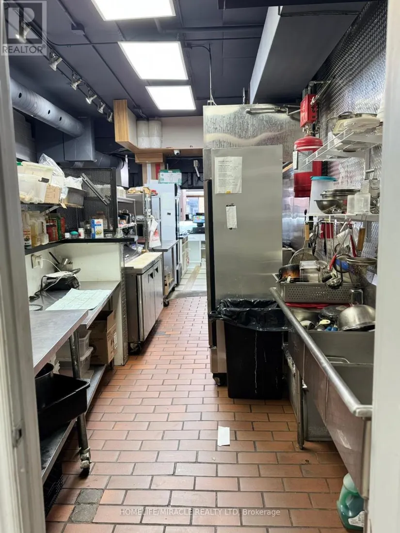 20 - 22 Main Street S, Brampton, ON - Image 12