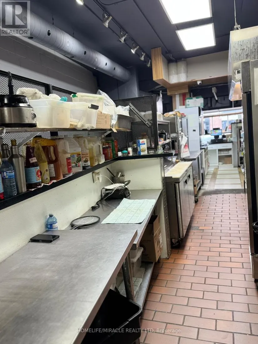 20 - 22 Main Street S, Brampton, ON - Image 13