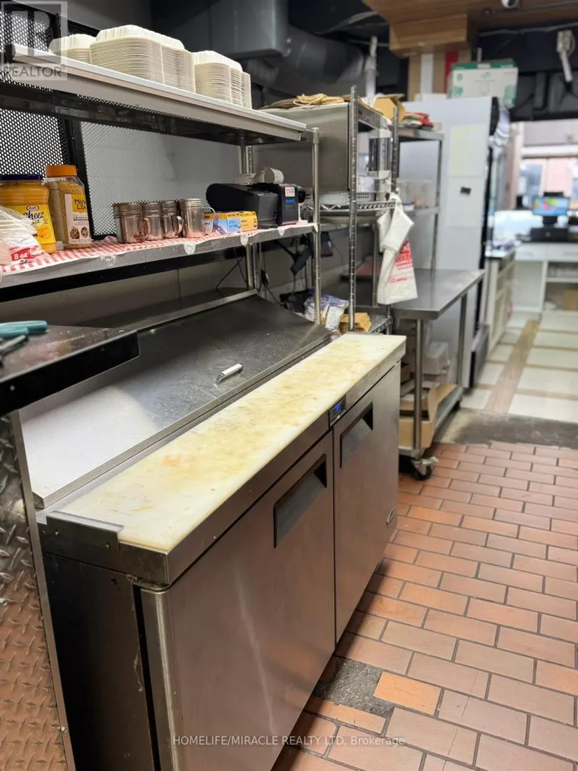 20 - 22 Main Street S, Brampton, ON - Image 15