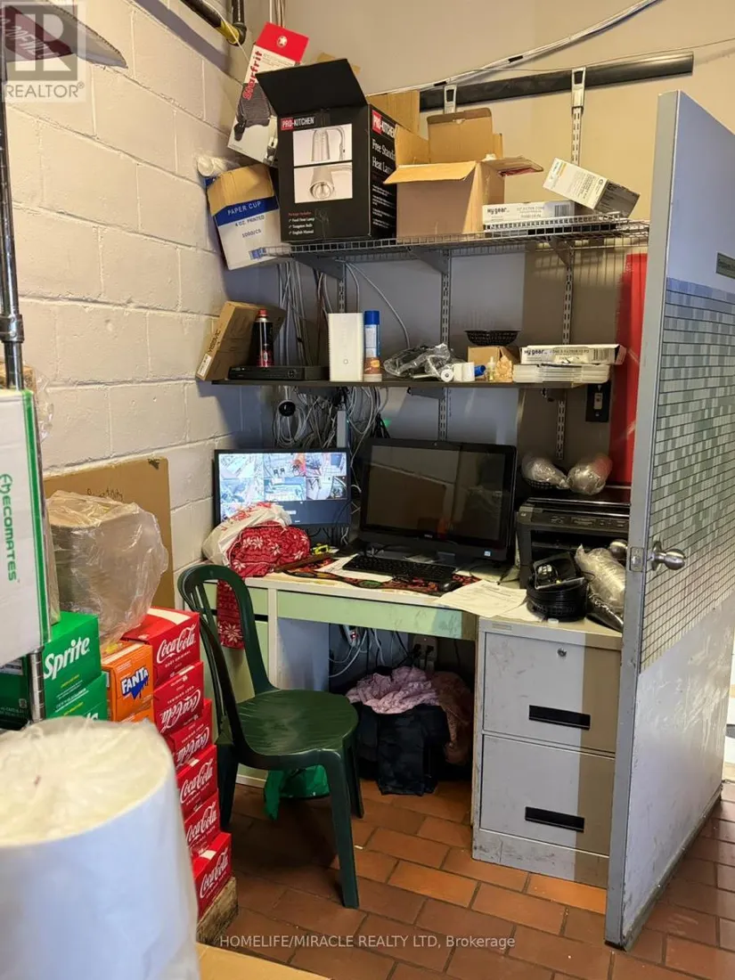 20 - 22 Main Street S, Brampton, ON - Image 19