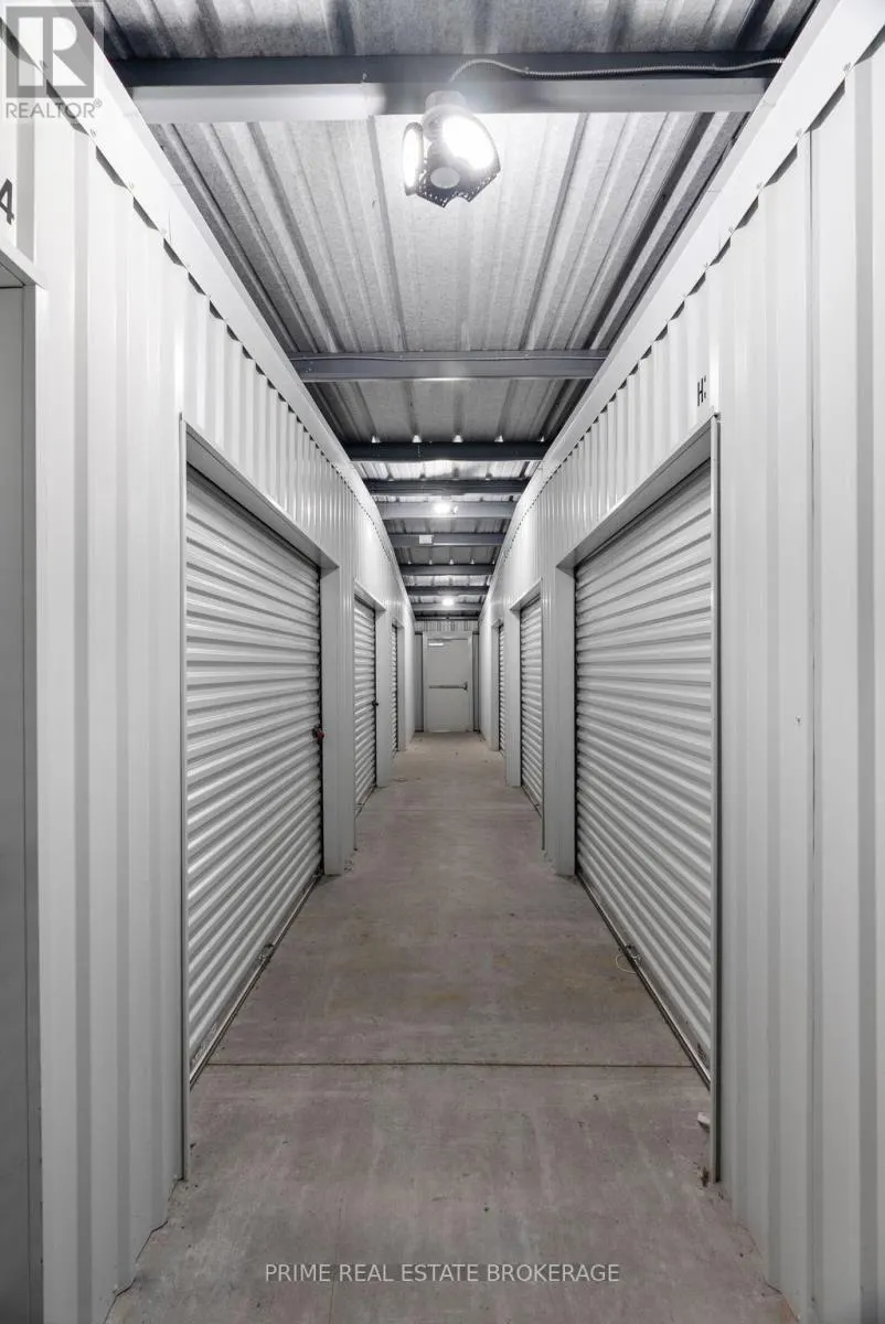 47 Ontario Street N, Lambton Shores, ON - Image 12