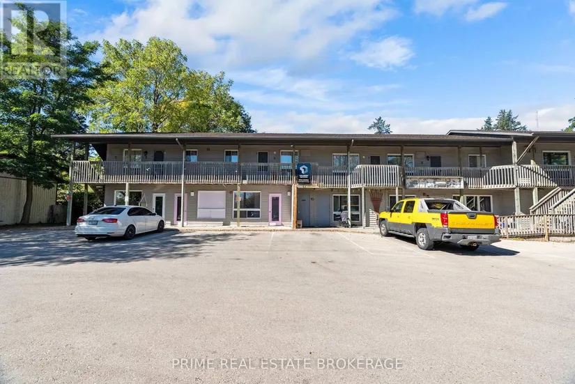 47 Ontario Street N, Lambton Shores, ON - Image 22