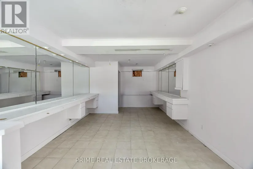 47 Ontario Street N, Lambton Shores, ON - Image 39