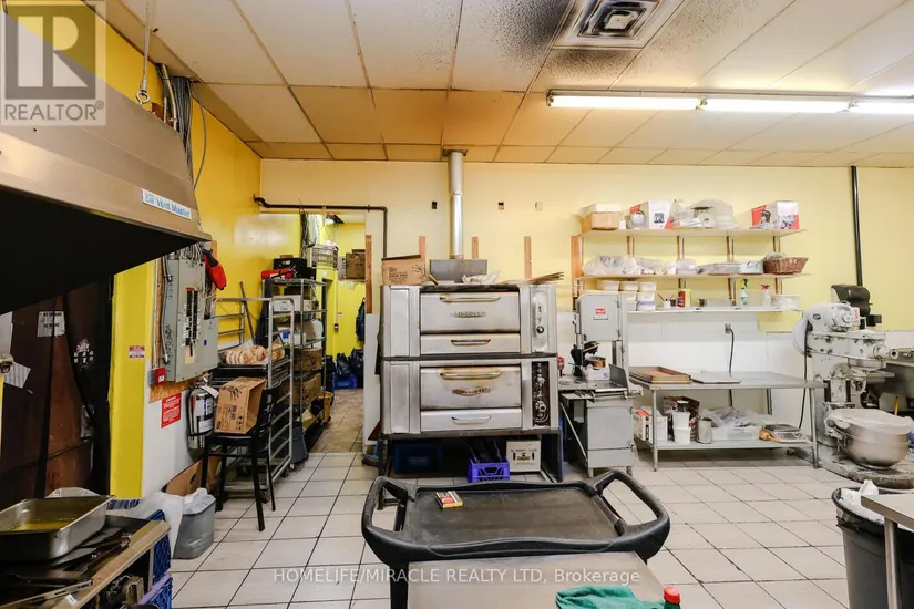 1 & 2 - 754 Queenston Road, Hamilton (Hamilton Beach), ON - Image 26