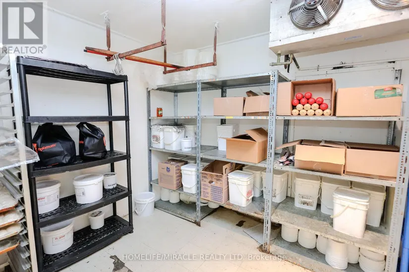 1 & 2 - 754 Queenston Road, Hamilton (Hamilton Beach), ON - Image 33