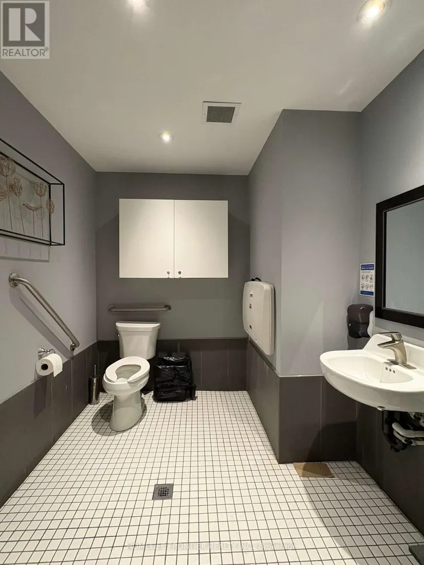 23 King Street N, Waterloo, ON - Image 12